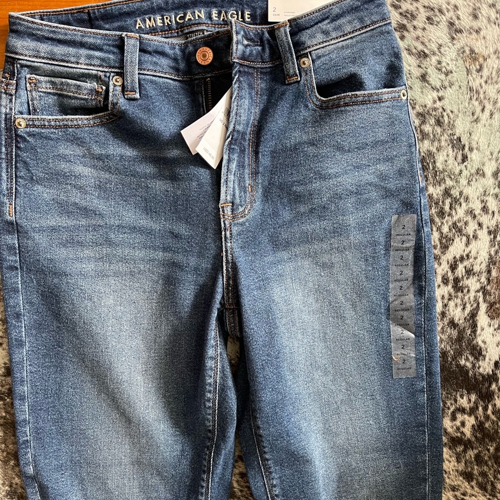 AE MOM JEANS